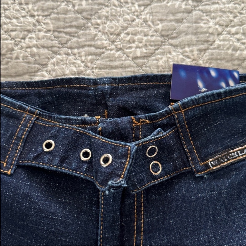 Watch LA Western Style Flare Jeans with Detachable Buckle - Picture 3 of 7